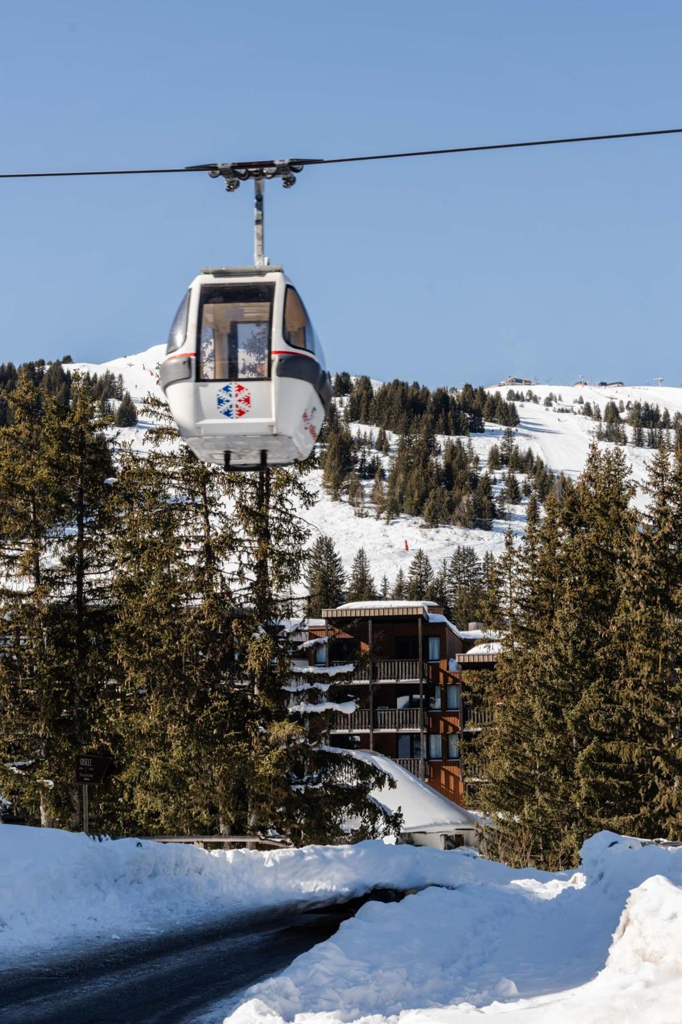 Lake Hotel Courchevel 1850 Exterior photo